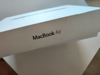 MacBook Air 11" (Mid 2012) 250GB SD 4GB RAM