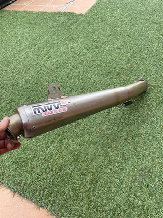 Escape Mivv Xcone Yamaha R6 2005