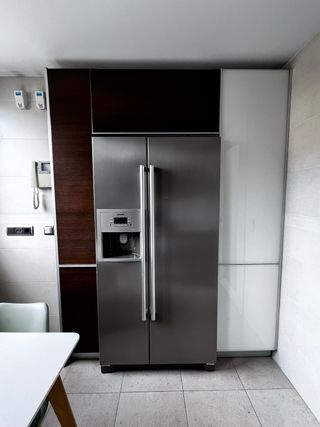 Muebles de cocina modernos con electrodomésticos