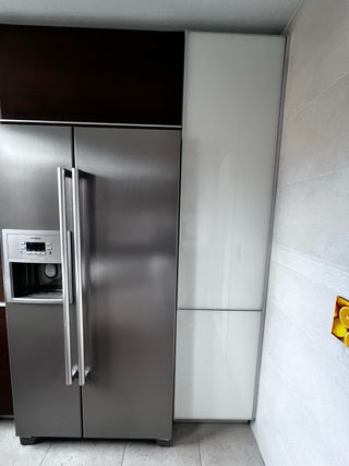 Muebles de cocina modernos con electrodomésticos