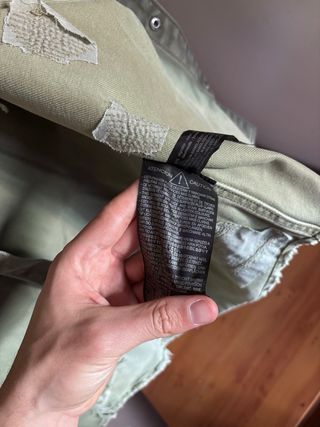 Chaqueta Zara verde desgastada