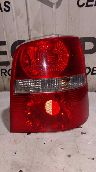 PILOTO TRASERO DERECHO VOLKSWAGEN TOURAN (1T1) *