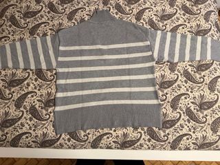 Jersey Zara rayas cuello alto gris Talla L
