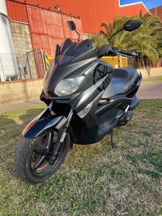 Yamaha XMAX