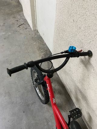 Bicicleta Niños 16" B'Twin Hyper Hero