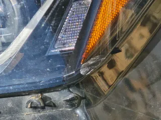 Faro izquierdo Lexus UX 250