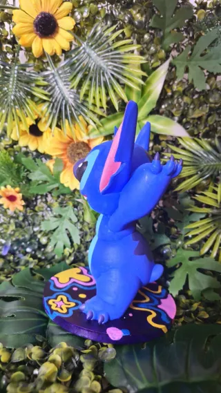Figura Stich pintada a mano y diseñada desde 0.
