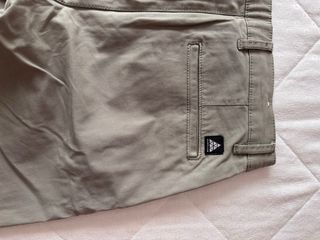 Pantalón chino Zara verde oliva