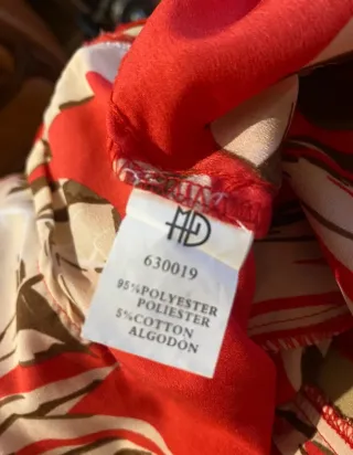 Mono largo estampado de hojas tropicales y flores