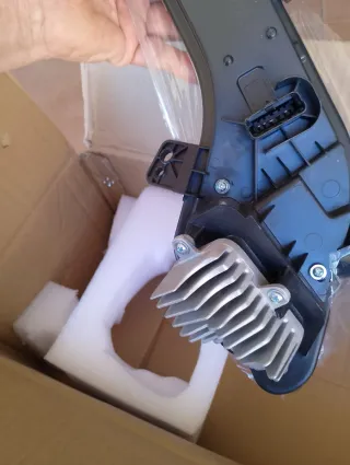 Faro Izquierdo Luz Diurna + Intermiten peugeot 508