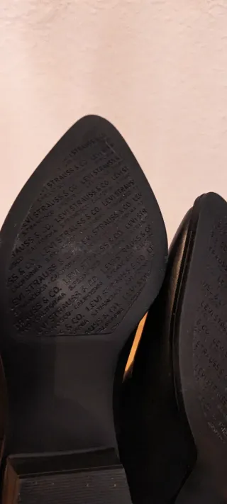 Botines Levi's Negros Talla 36