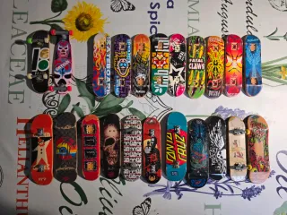 Lote Tech Deck Fingerboard: Skatepark + 22 Skates