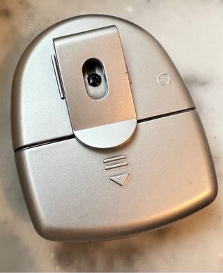 Mini Radio FM Portatile con Torcia - Vintage