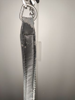 Borsa a spalla nera effetto pitone