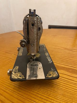 Máquina de coser Singer antigua
