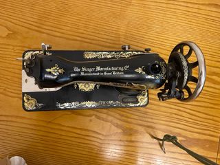 Máquina de coser Singer antigua