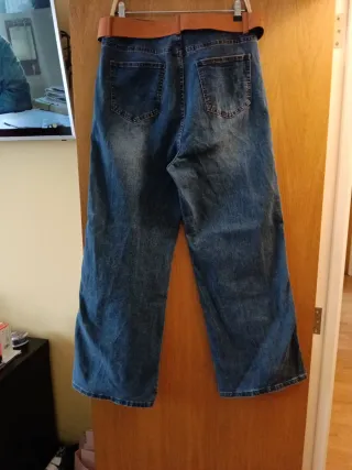 Pantalón vaquero ancho