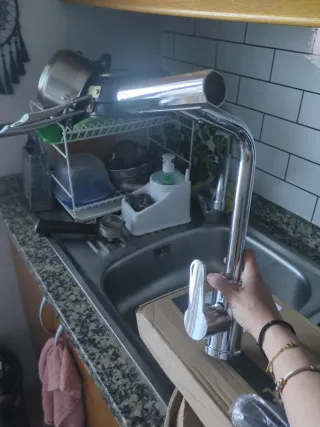 Grifo de cocina nuevo sin estrenar.sin marca conoc