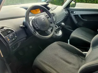 Citroen Grand C4 Picasso 2011