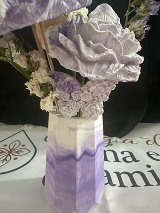 Vaso con fiori in polvere ceramica