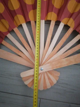 2 grandi ventagli decorativi