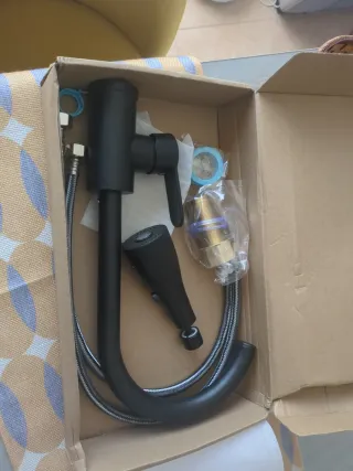 Grifo Cocina Negro/Dorado Nuevo.sin marca conocida