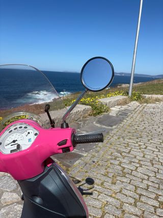 Piaggio Vespa LX 50 Rosa