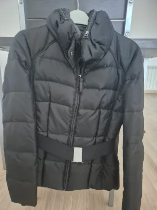 Chaqueta Zara Talla M Negra Cinturón