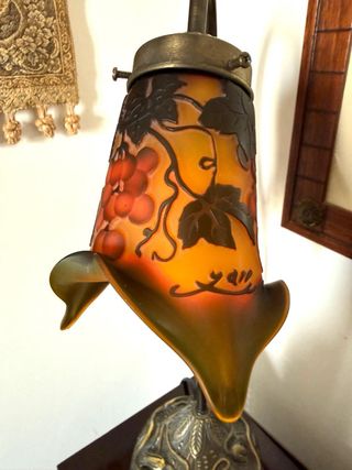 Lampada da tavolo Gallé vetro e metallo