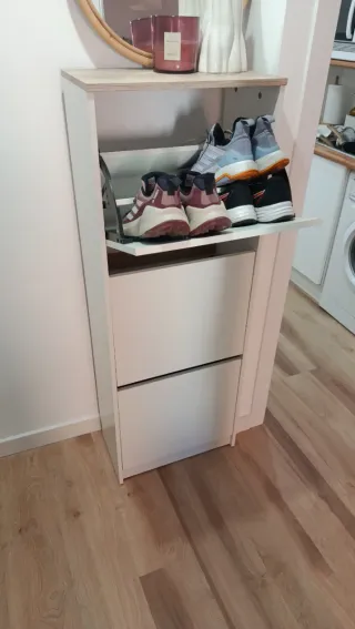 Zapatero blanco de madera