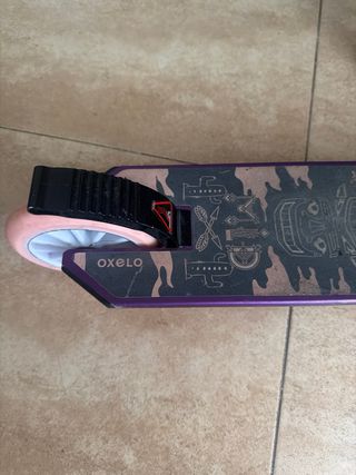 Patinete morado infantil