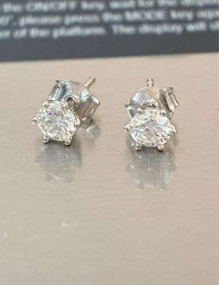 Pendientes Oro 18K Diamantes Naturales 0.70 Ct