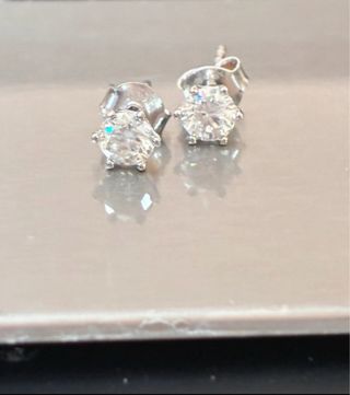 Pendientes Oro 18K Diamantes Naturales 0.70 Ct