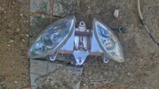Faro Piaggio X9 125cc