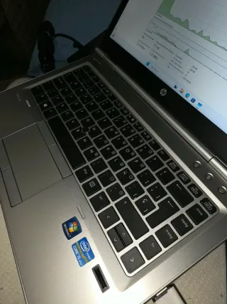 * NUEVO* Portátil HP 7480P i5