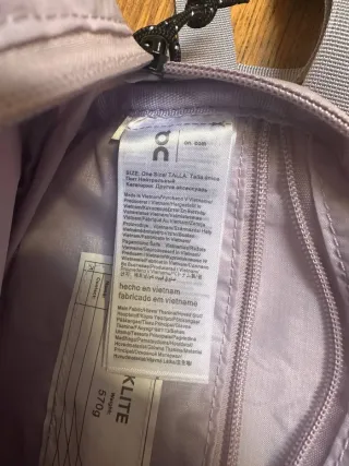 Riñonera ON Running Morada