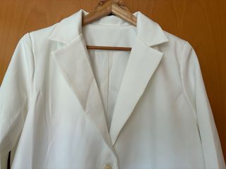 Abrigo de verano blanco