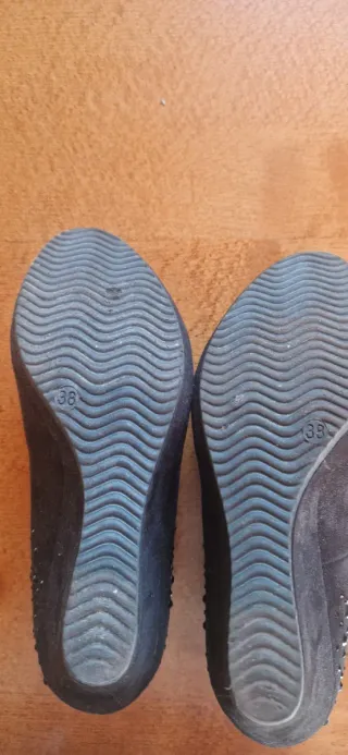 Zapatos negros T.38 con pedrería