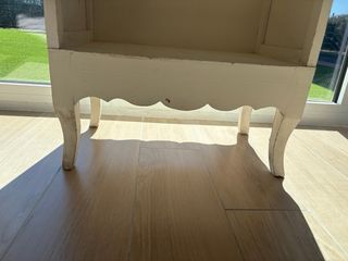 Scaffale vintage in legno bianco