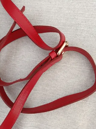 Bolso piel Uterqüe rojo tachuelas SIN ESTRENAR
