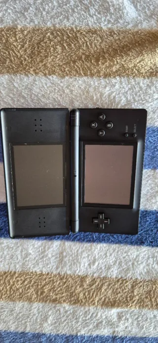 Nintendo DS Lite