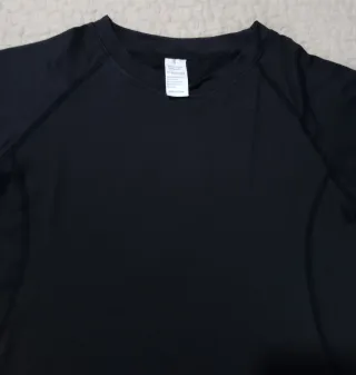 Camiseta negra entrenamiento hombre sin estrenar.