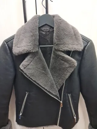 Chaqueta aviador negra con borrego