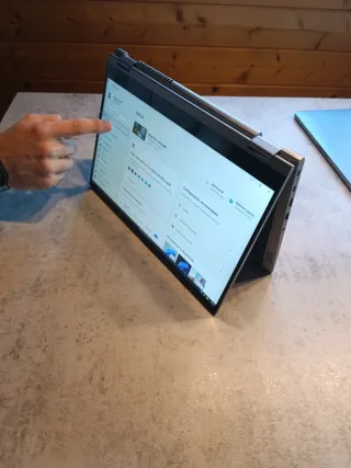 Lenovo Yoga Portátil Tablet Tactil