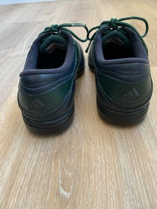 Zapatos de golf Adidas azul marino y verdes