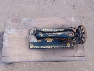 Máquina de coser Singer antigua
