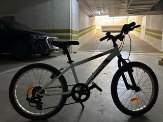 Bicicleta infantil Rockrider blanca