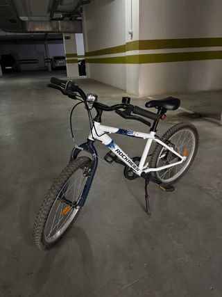 Bicicleta infantil Rockrider blanca
