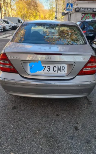 Mercedes-Benz Clase C 2004
