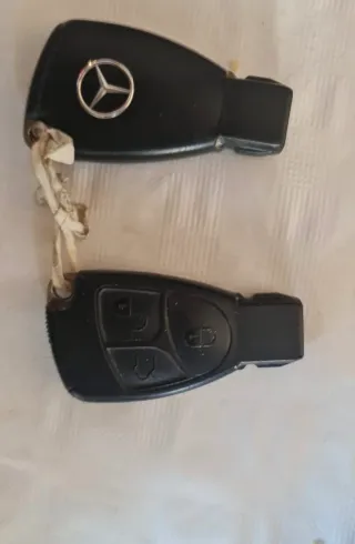 Mercedes-Benz Clase C 2004